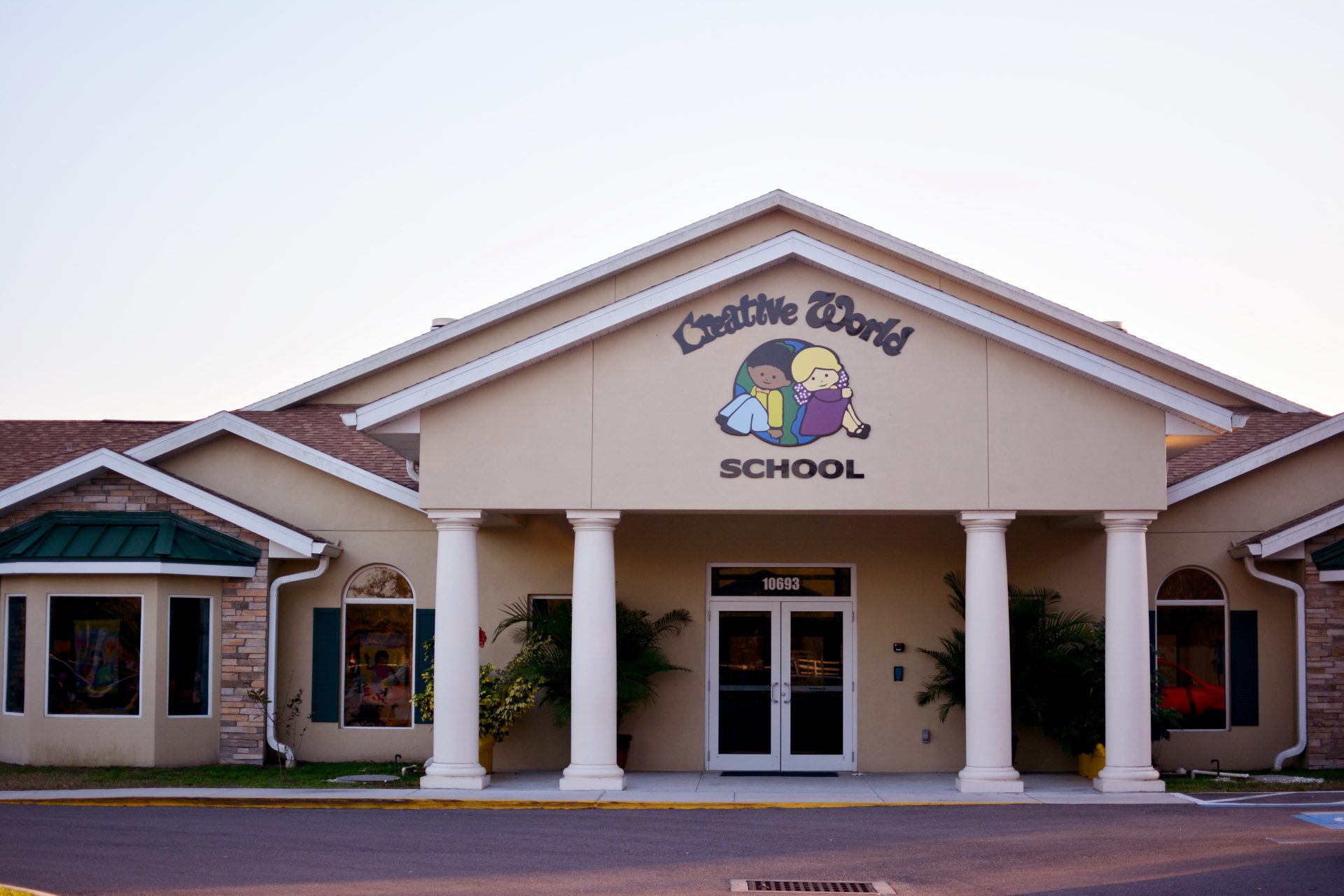 Cross Creek - Creative World School